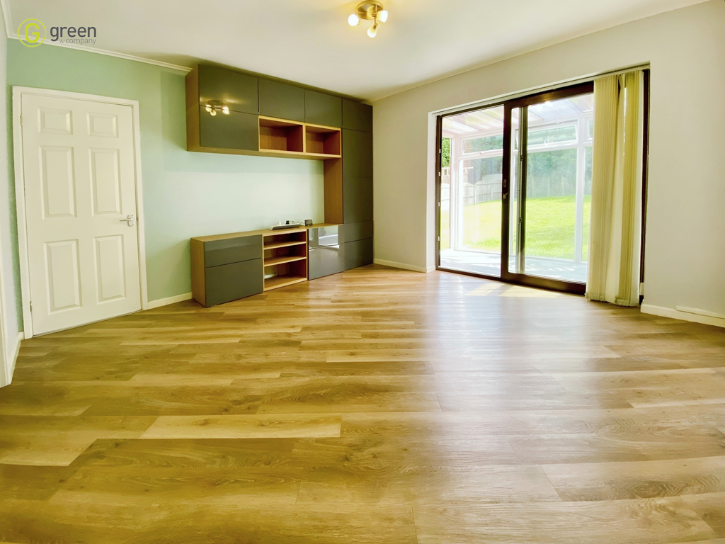 Property photo 3 of 17 5700618B-Photo-2024-08-20-16-02-12 5B8 5D