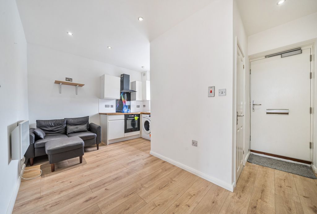 Property photo 1 of 11 1343201-11-68A5Ab...