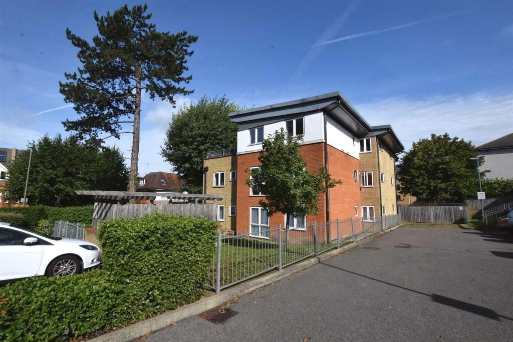 Property photo 1 of 7