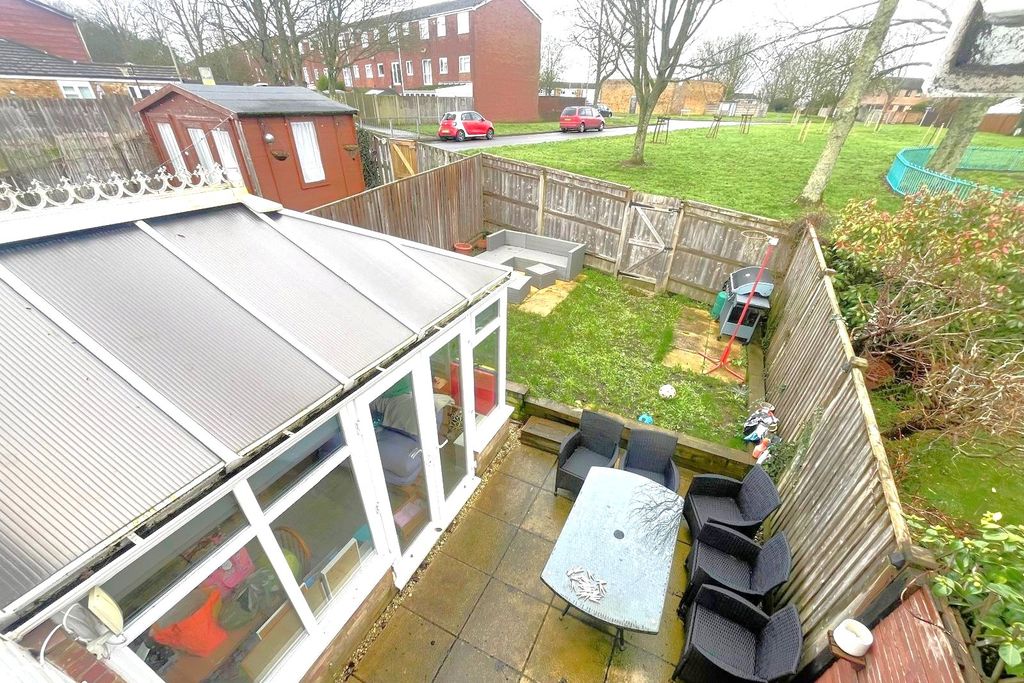 Property photo 3 of 12 Picture No. 04