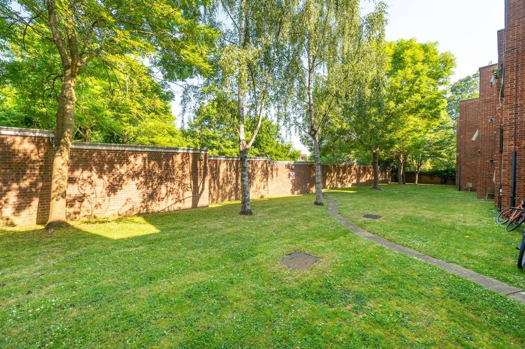 Property photo 2 of 3
