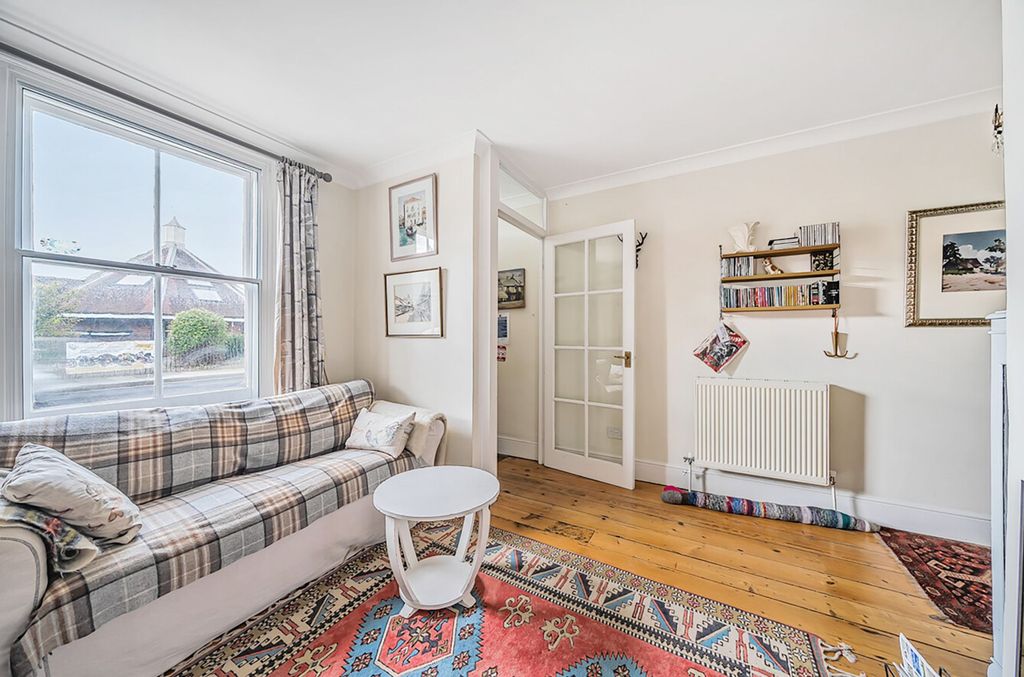 Property photo 2 of 18