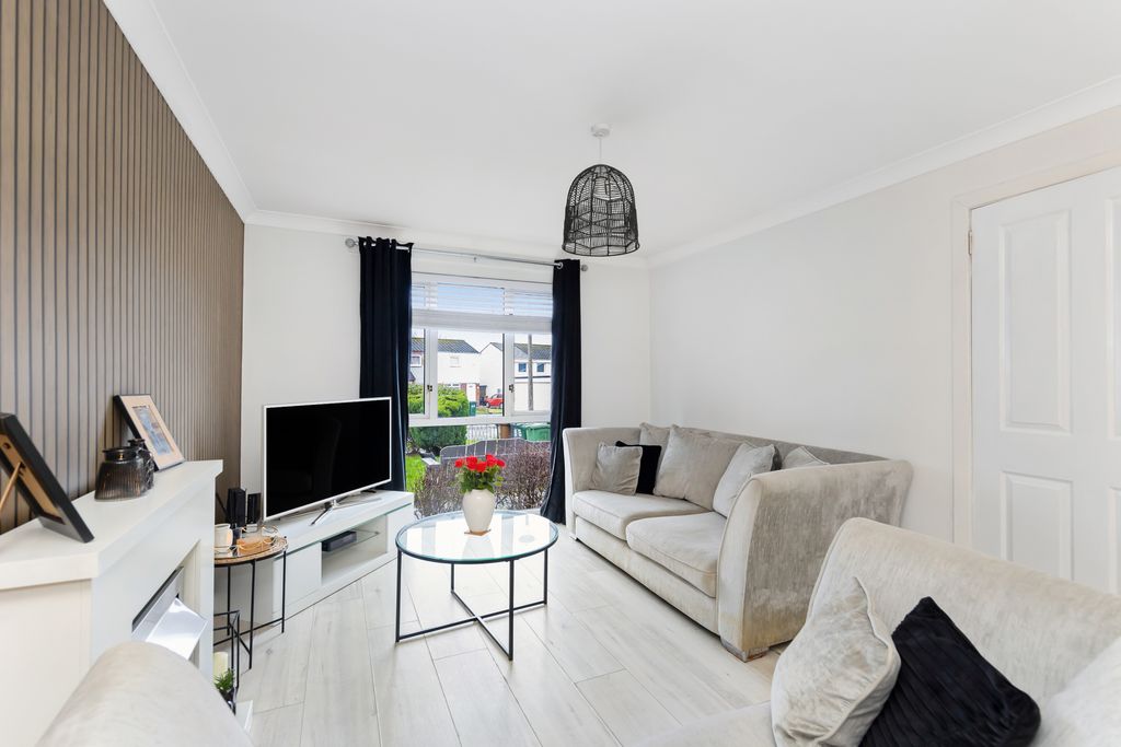 Property photo 2 of 14 Property Image 2