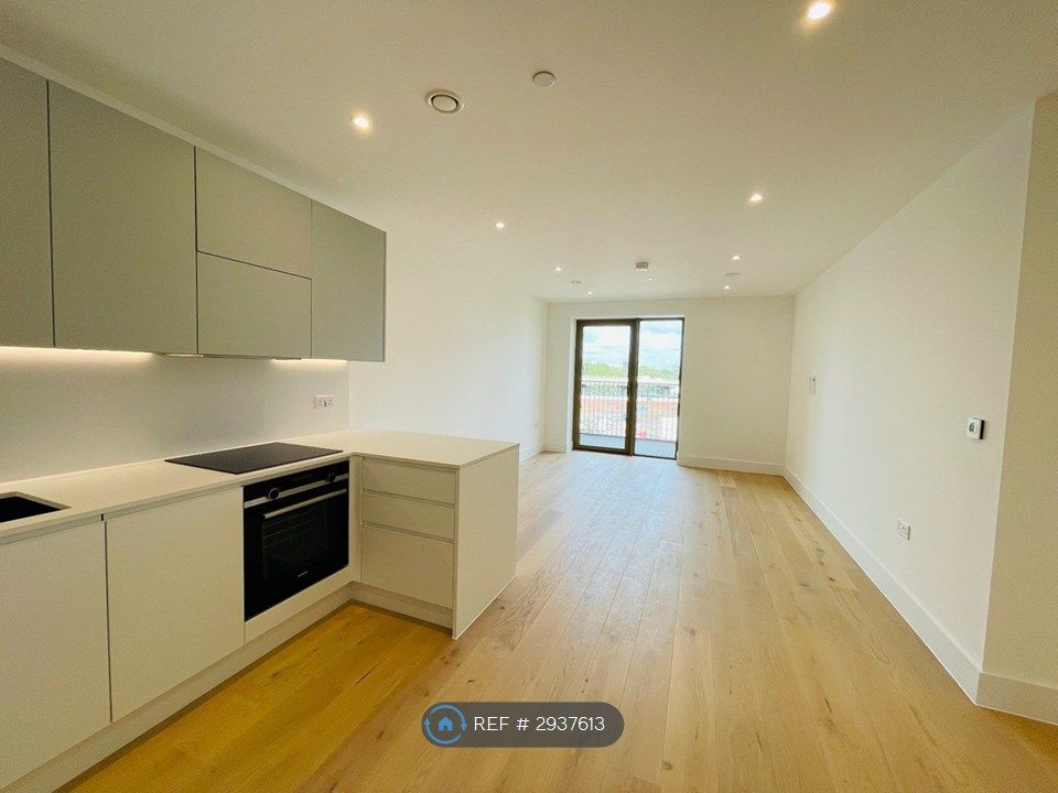 Property photo 3 of 21