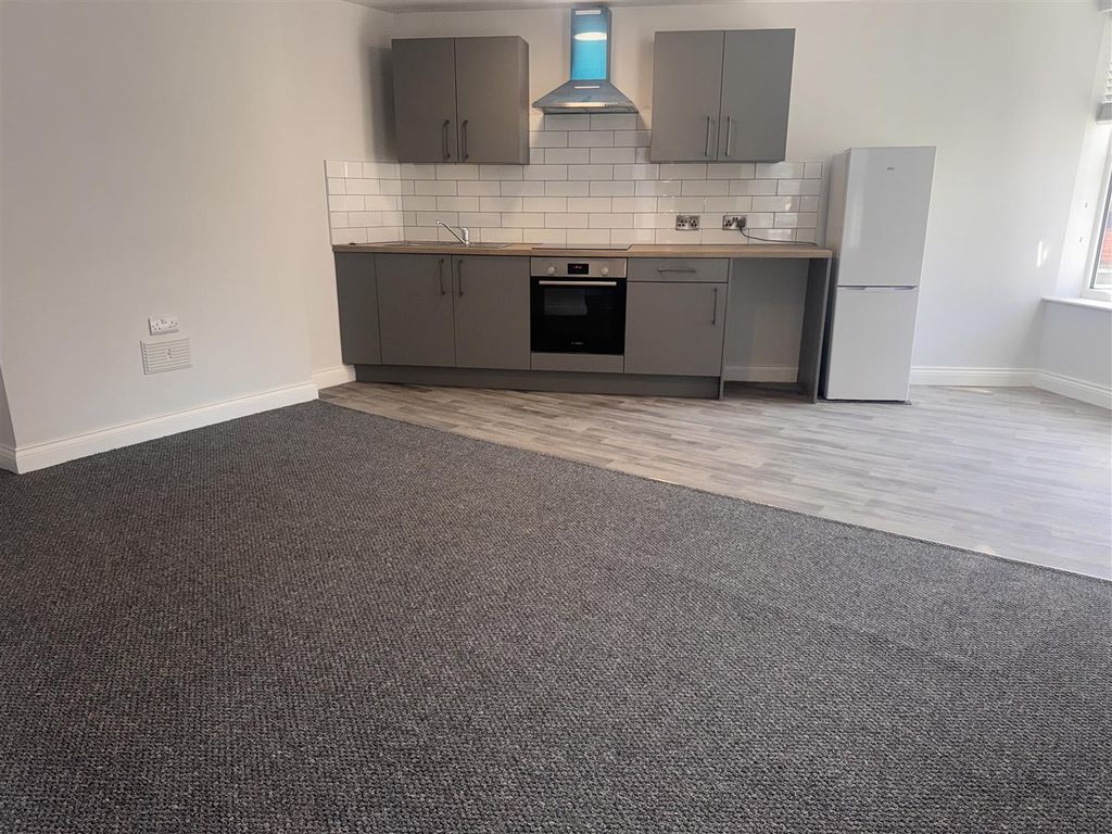 Property photo 1 of 8 Open Plan Lounge Kitchen Area