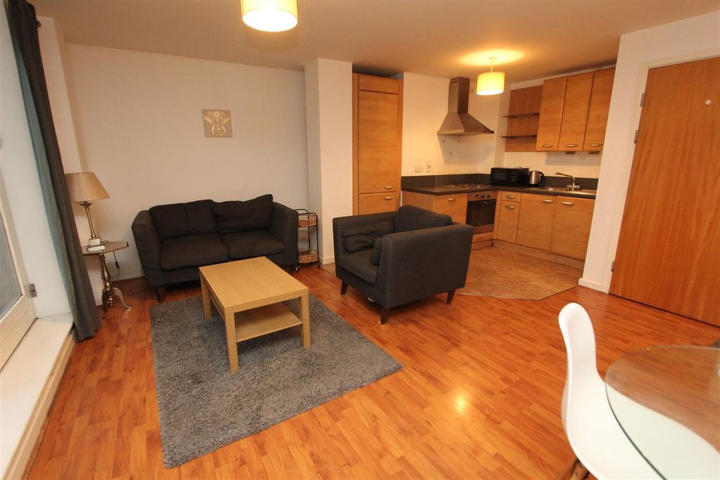 Property photo 3 of 10 Lr2.Jpg