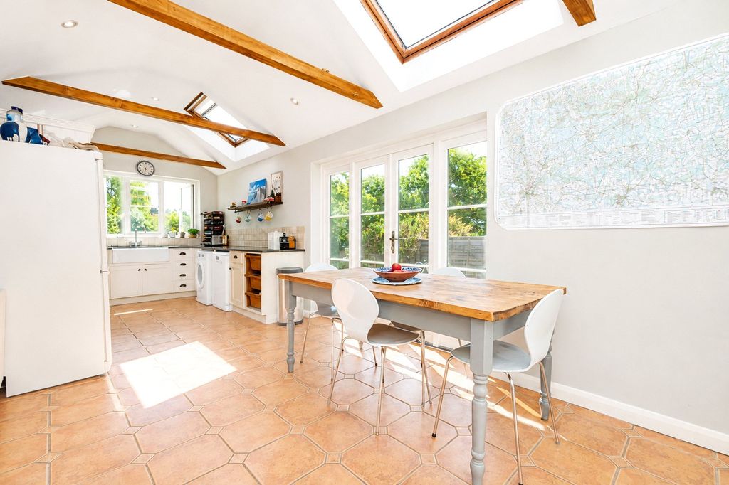 Property photo 2 of 16 Picture No. 03
