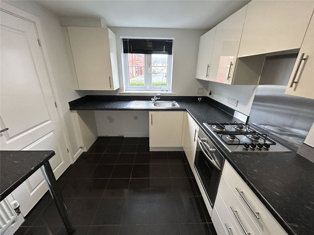 Property photo 3 of 10 Picture No. 11