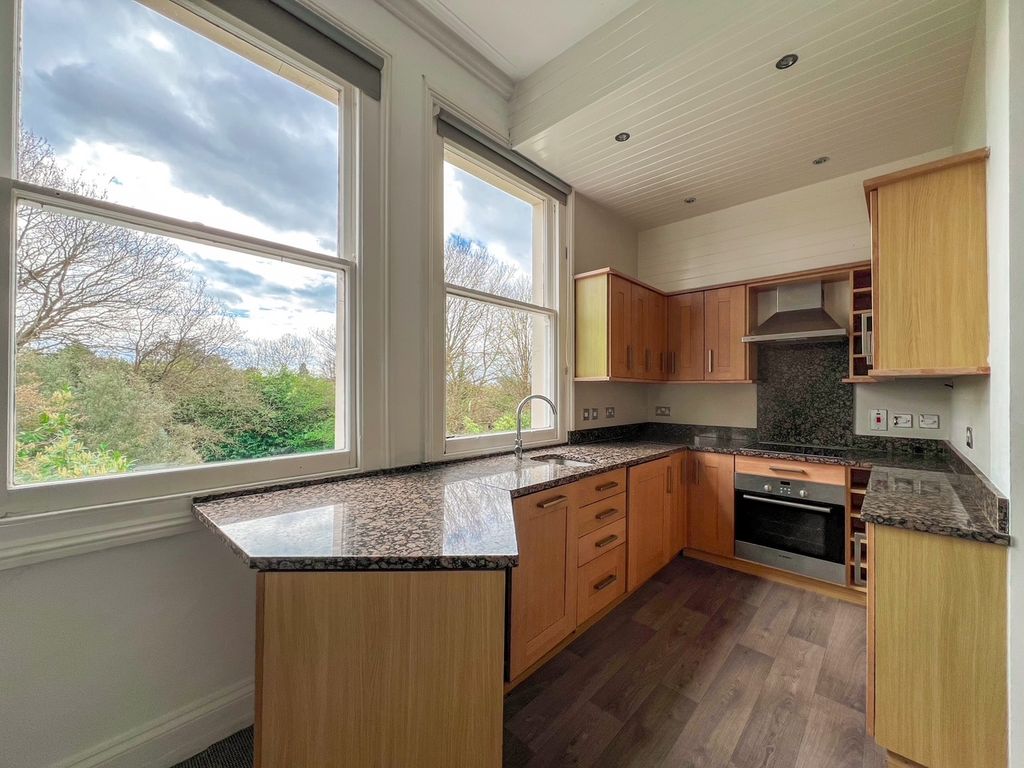 Property photo 2 of 22