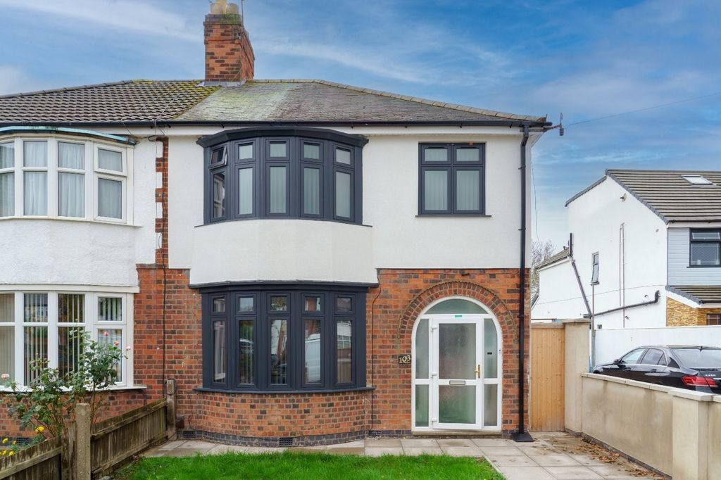 Property photo 1 of 12