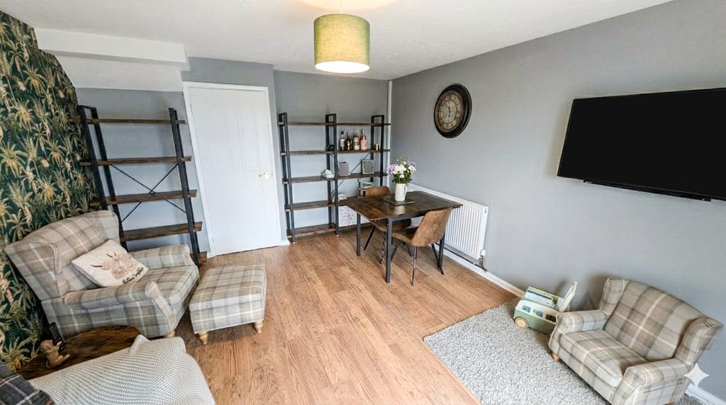 Property photo 3 of 15 Pbox-Img.Jpg