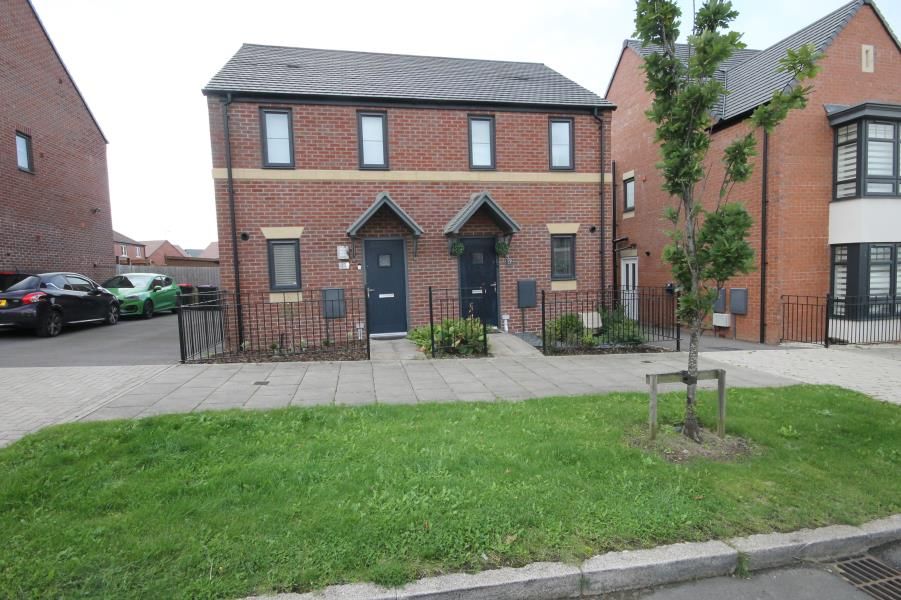 Property photo 2 of 18
