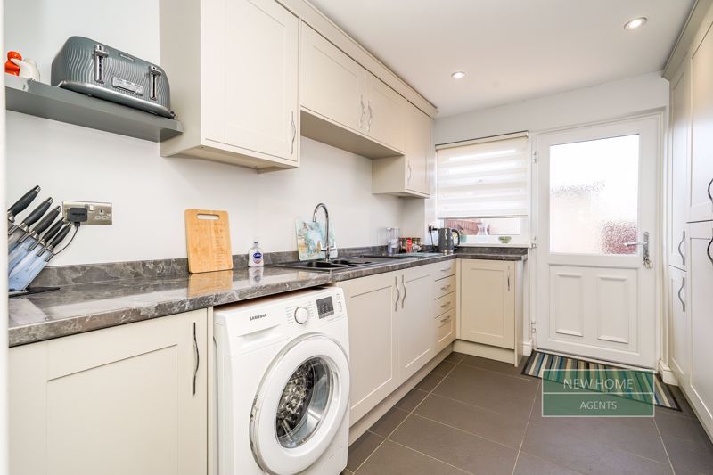 Property photo 3 of 18 Photo 8