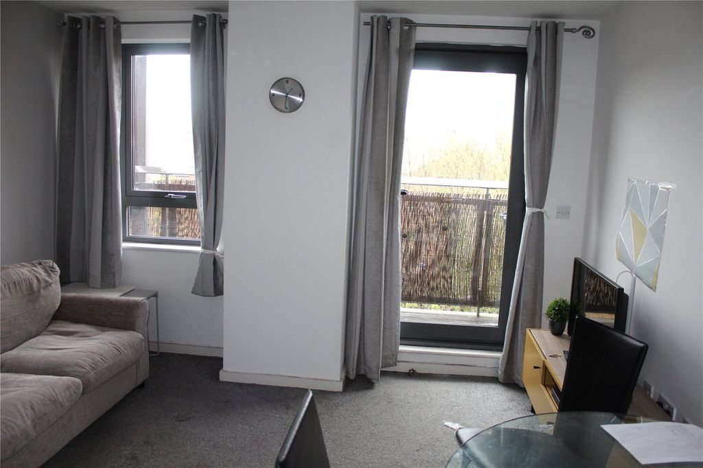 Property photo 3 of 4 Picture No. 04