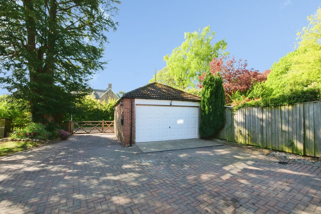 Property photo 3 of 20 Photo #3