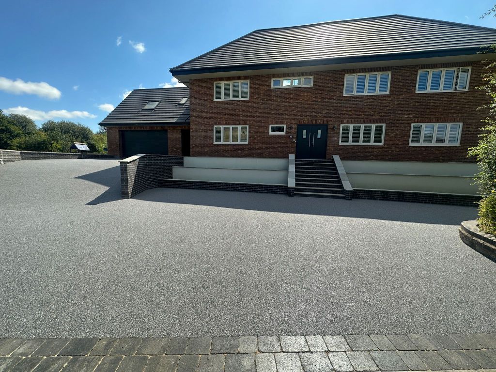 Property photo 1 of 40