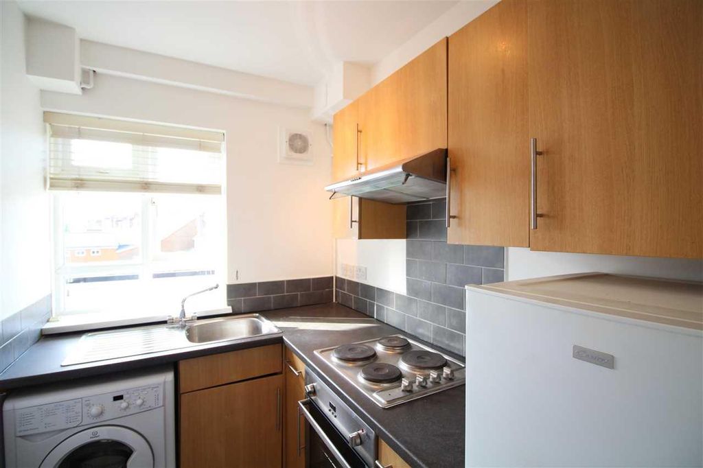 Property photo 2 of 5