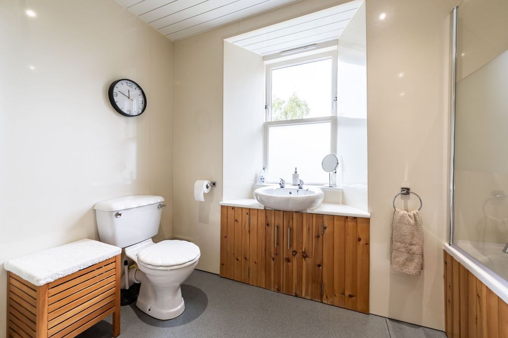 Additional image 10 of 3 bed flat for saleHopetoun Road, South Queensferry EH30