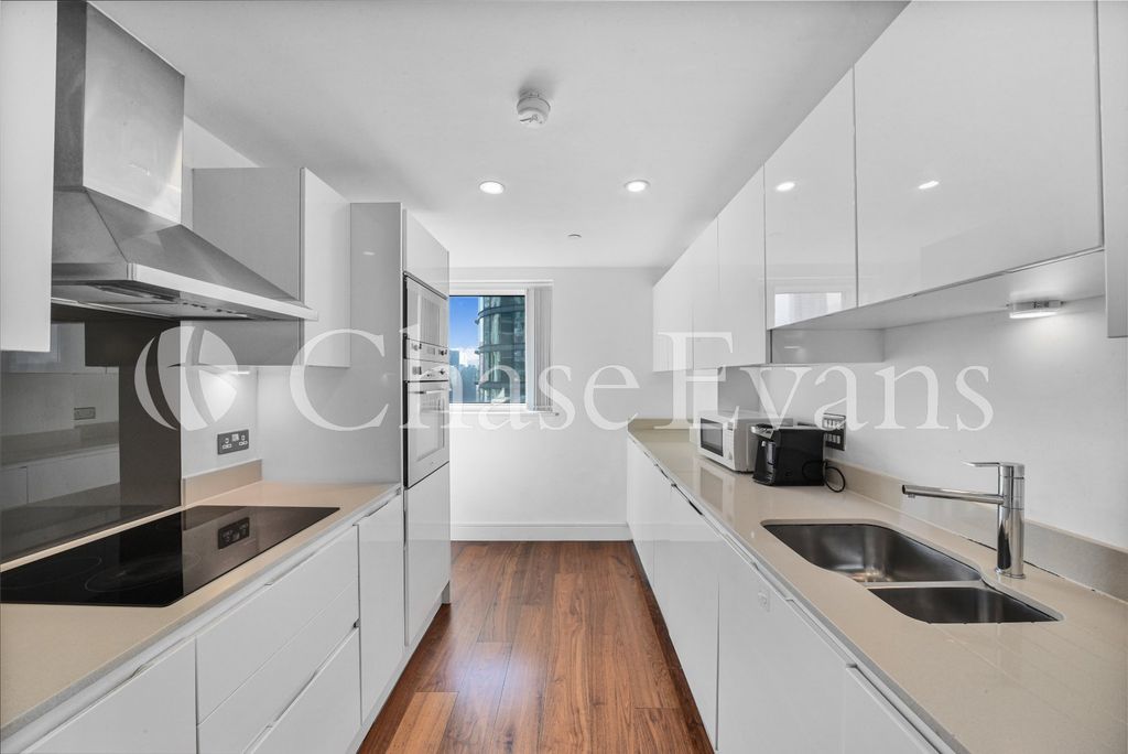 Property photo 2 of 16 Kitchen