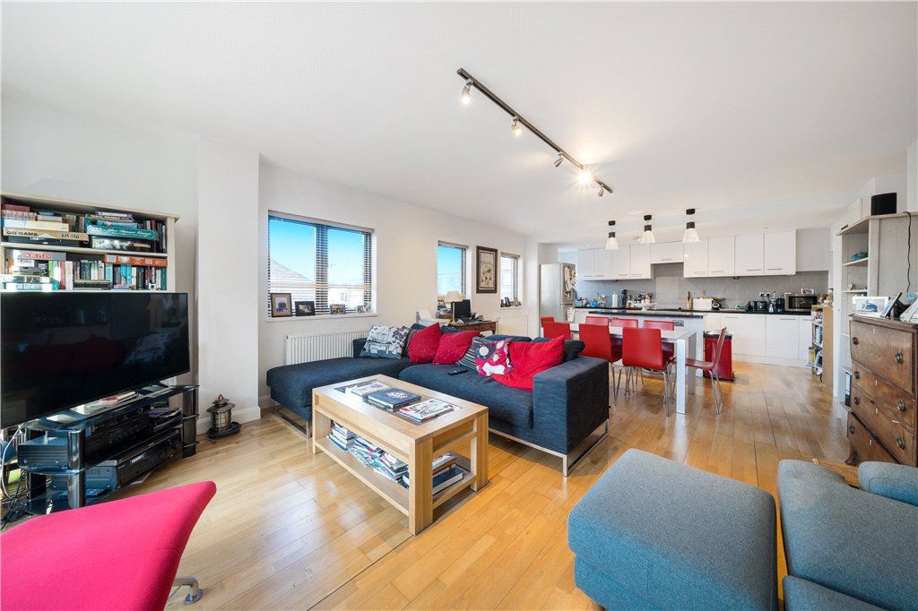 Property photo 1 of 18 Reception Room