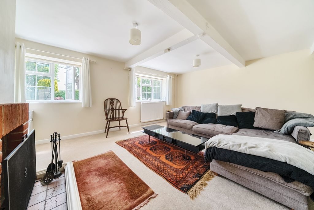 Property photo 2 of 8 1334537-10-68920E...