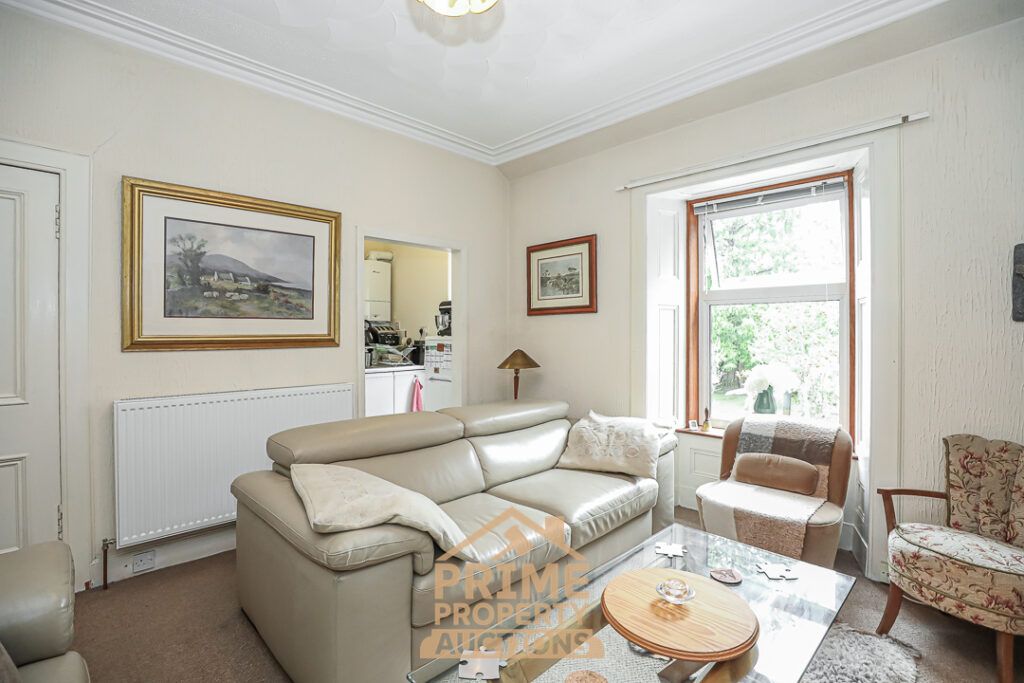 Property photo 3 of 11