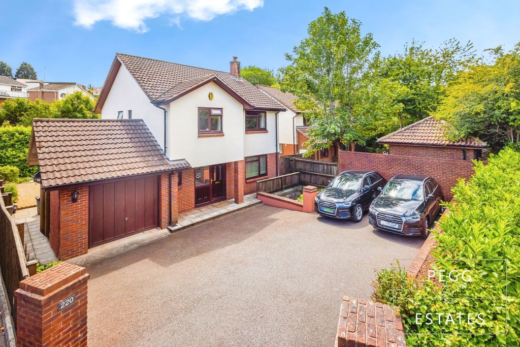 Property photo 1 of 36