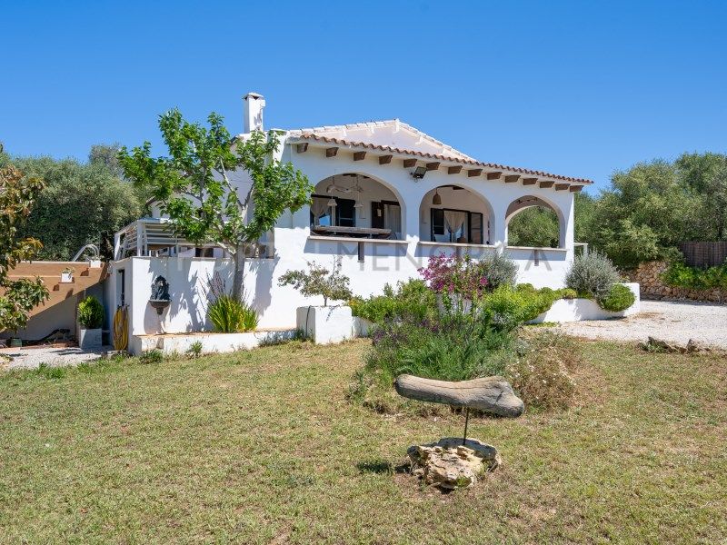Property photo 1 of 34