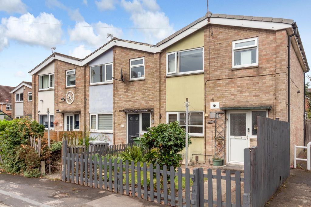 Property photo 2 of 19 Img_2546