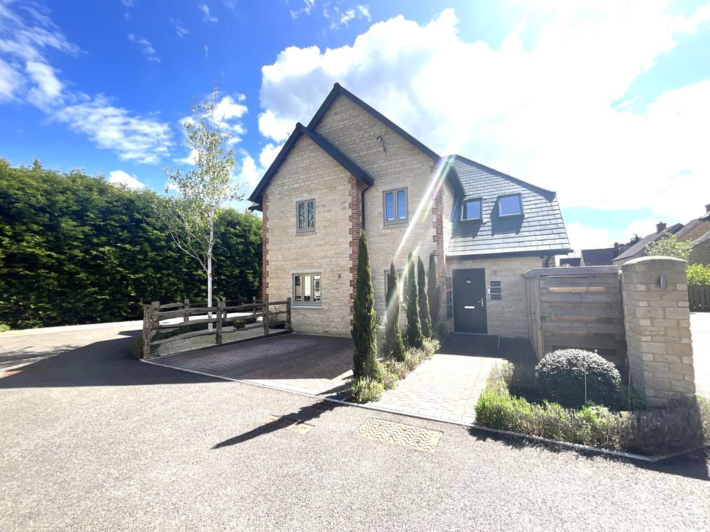 Property photo 1 of 17 Picture No. 01