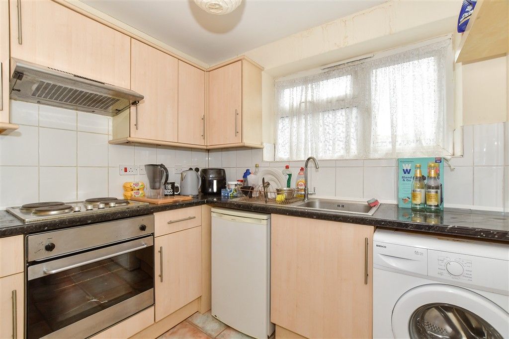 Property photo 1 of 6 Kitchen