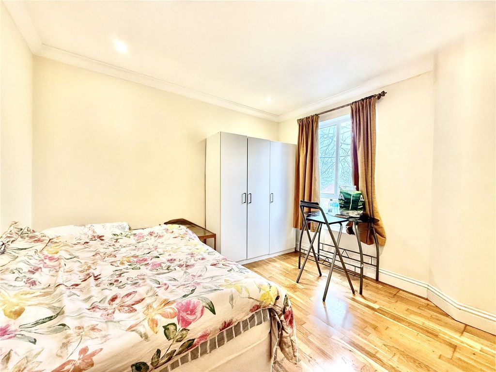 Property photo 2 of 7 Picture No. 01