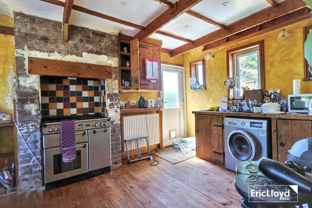 Property photo 3 of 19 Photo 15