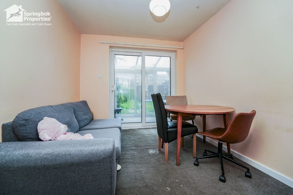 Property photo 2 of 13 1