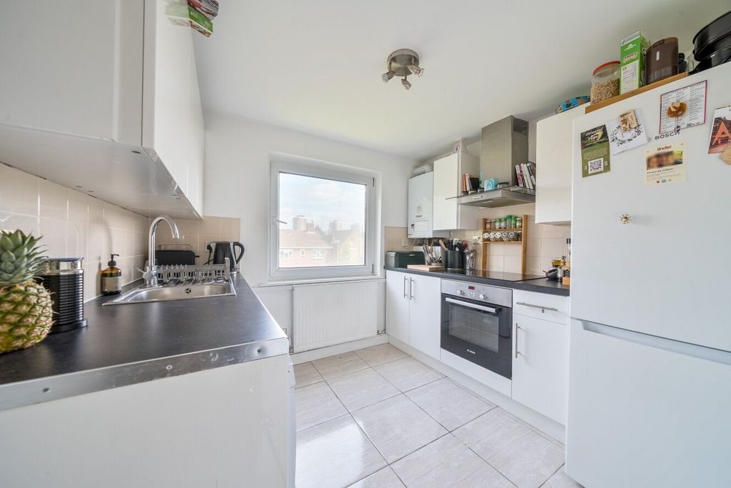 Property photo 2 of 12 Picture No. 05