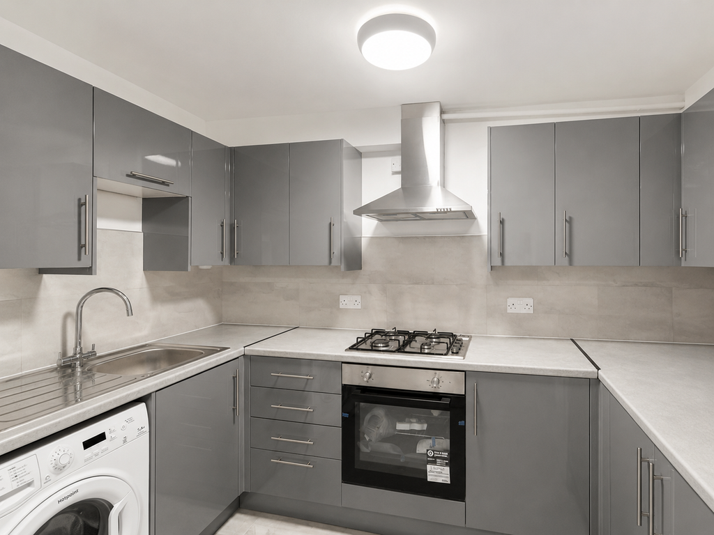 Property photo 1 of 10 27555D6B-9544-4B01-8D35-Fe7Bb3B54A1A (002)