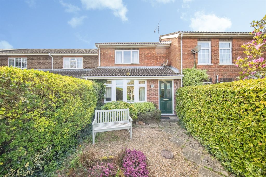Property photo 1 of 18
