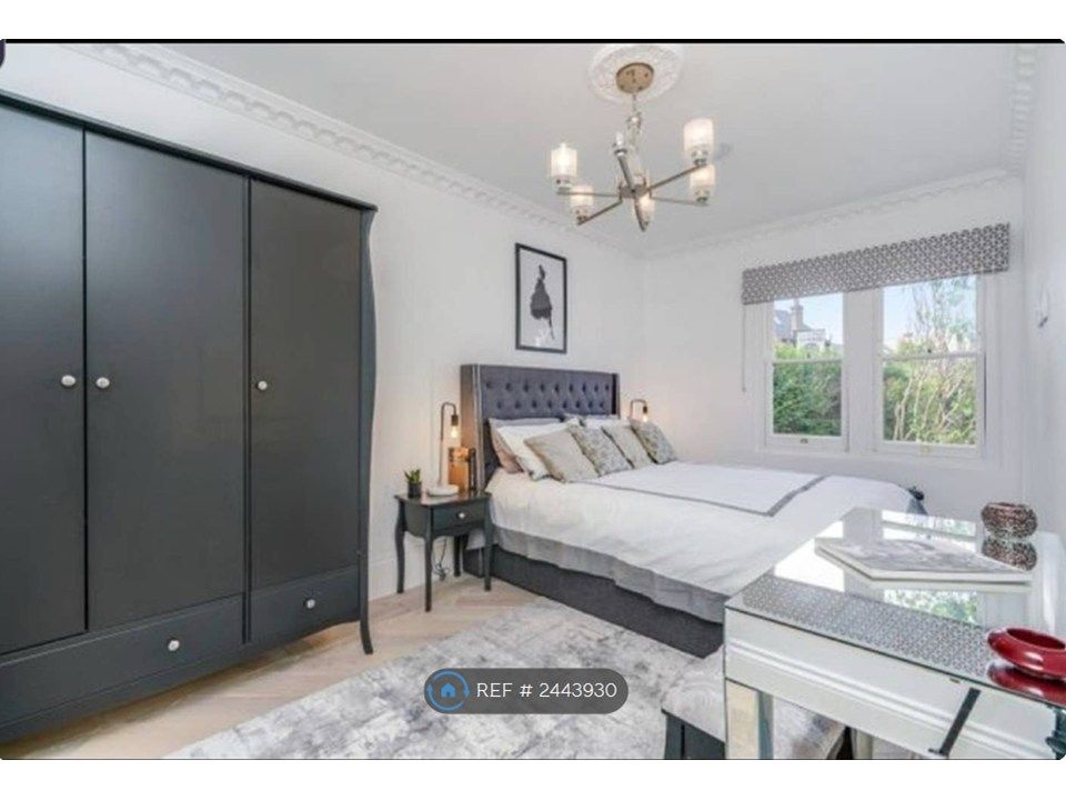 Property photo 2 of 35