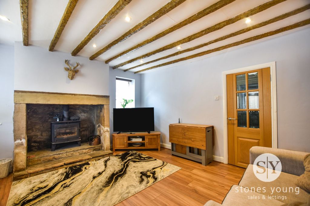 Property photo 2 of 6