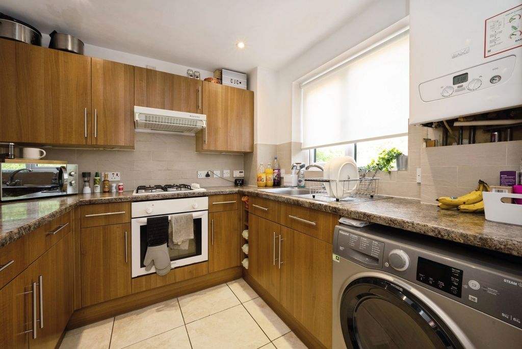 Property photo 2 of 20 Pbox-Img.Jpg