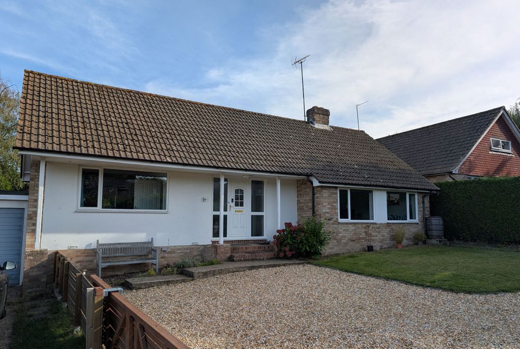 Property photo 2 of 11