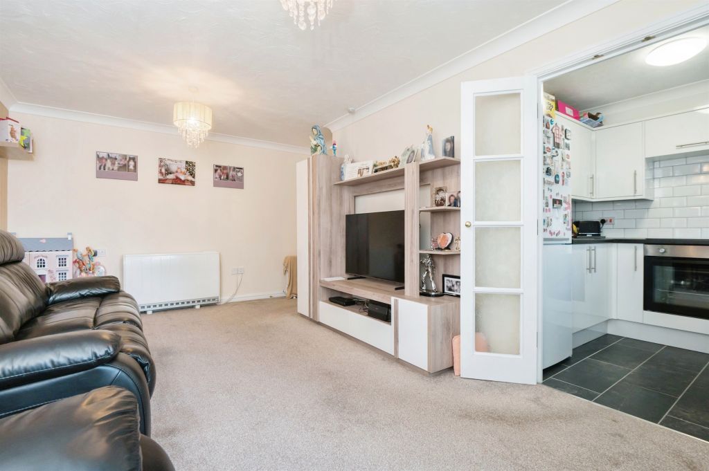 Property photo 3 of 16
