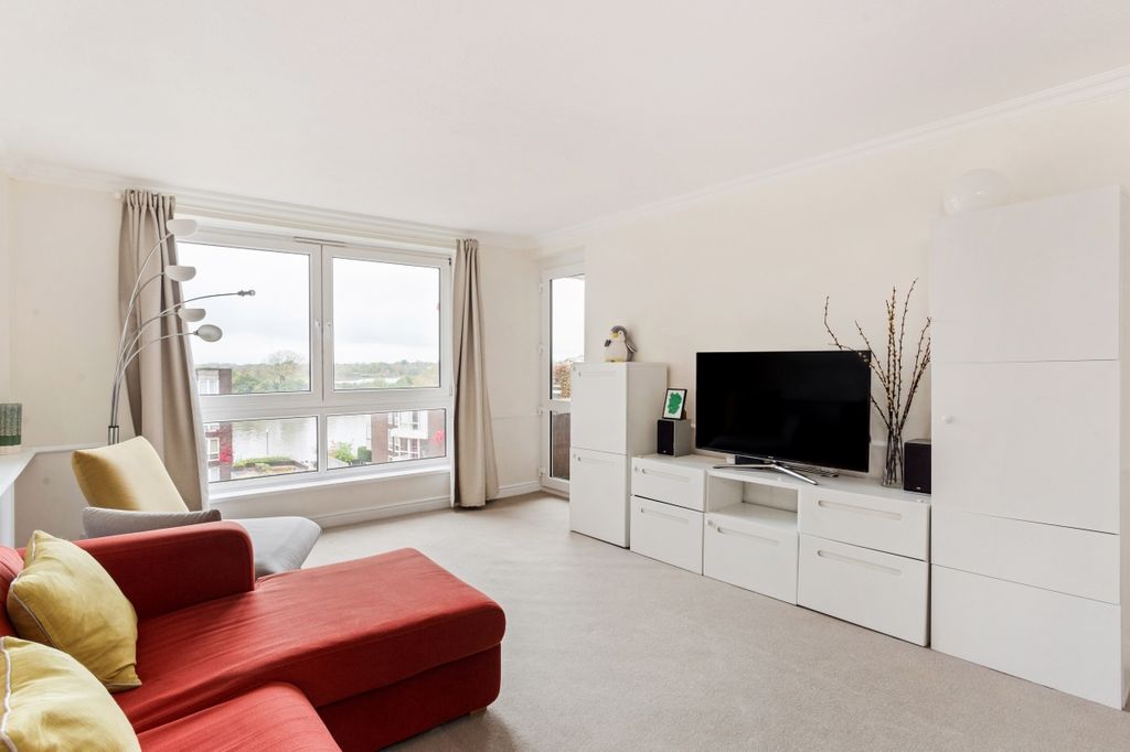Property photo 1 of 13 Flat 18, Rosebank...