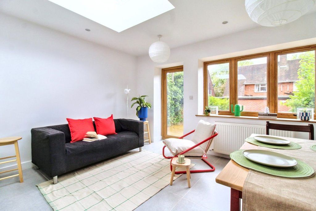 Property photo 2 of 16