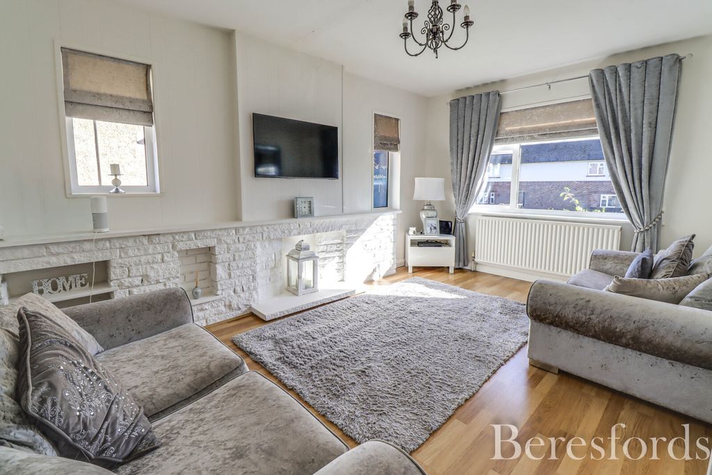 Property photo 2 of 25 Picture No. 02