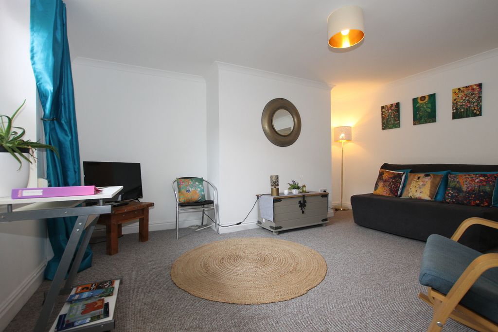 Property photo 3 of 7 Img_1028.Jpg