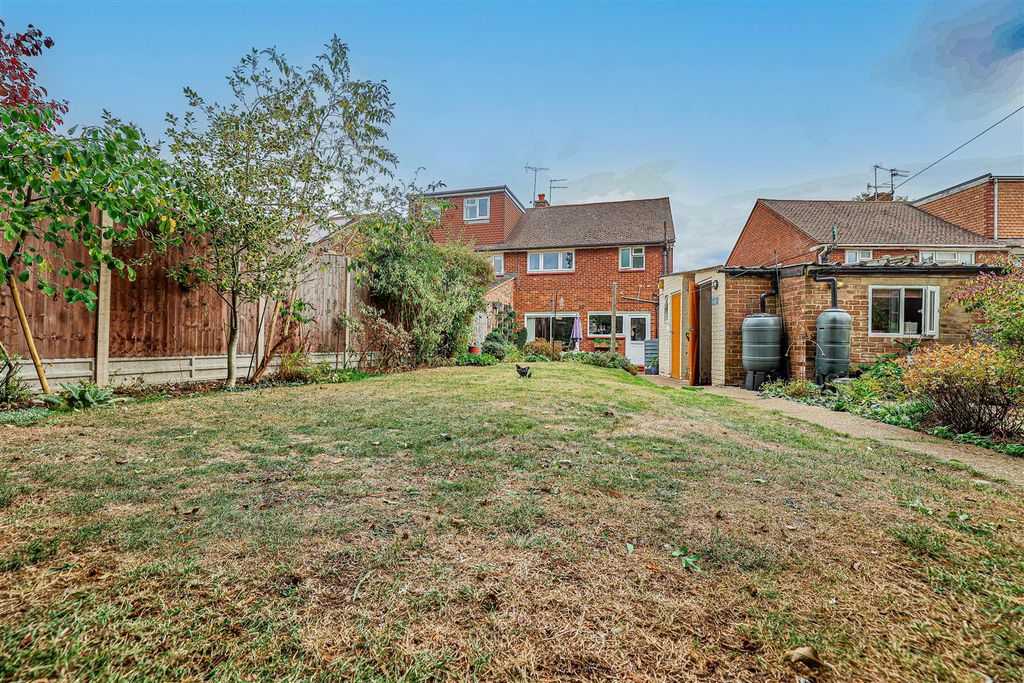 Property photo 2 of 27 980A0176-1.Png