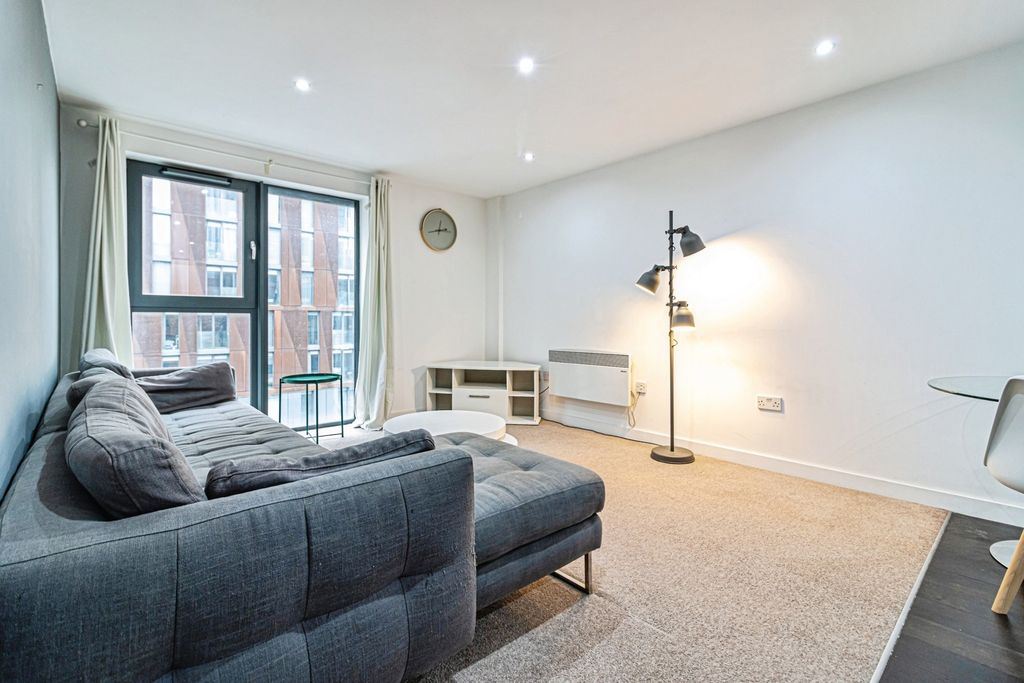 Property photo 2 of 10 Photo