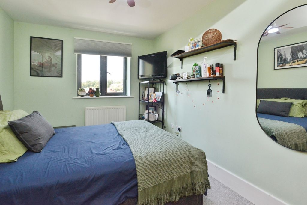 Property photo 3 of 14 Pbox-Img.Jpg