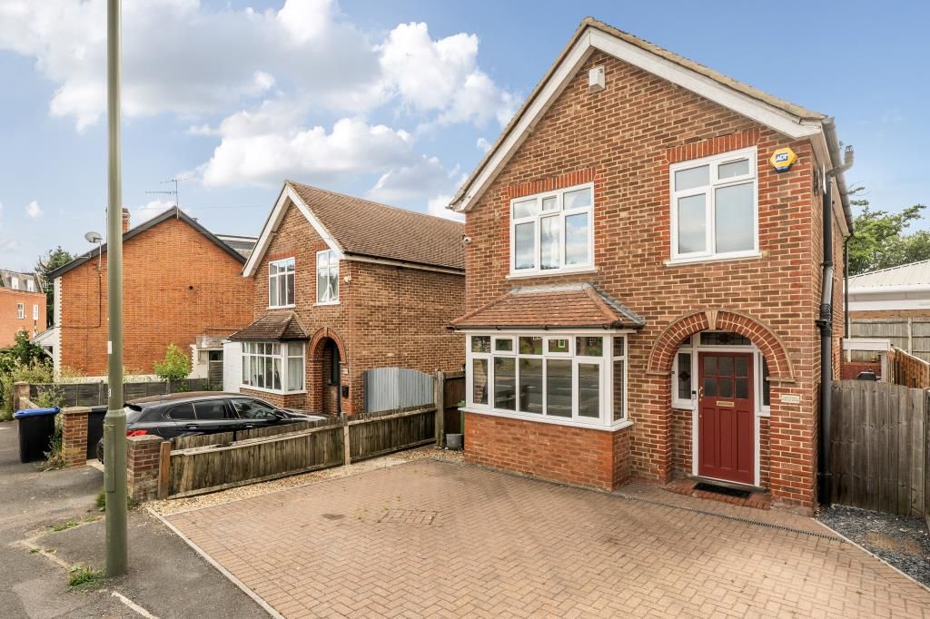 Property photo 1 of 19 External View